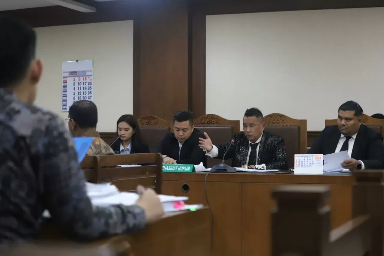 Saksi Tegaskan Permintaan...