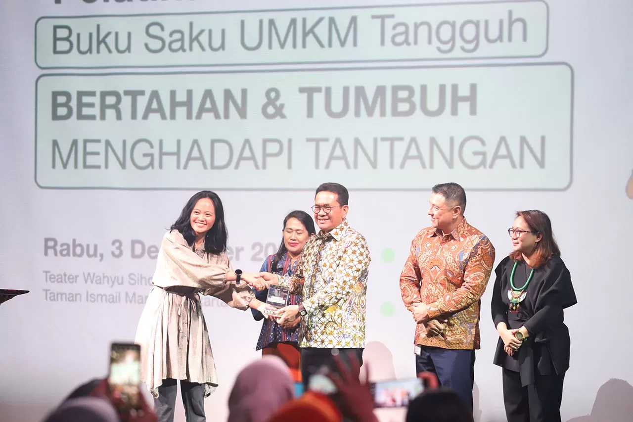 Mendag Tinjau Pelatihan...