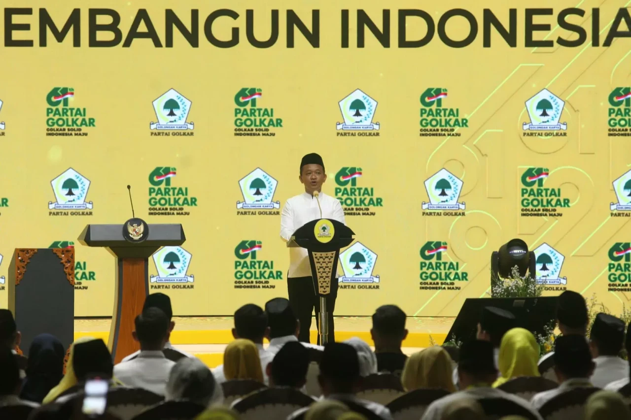 Presiden Prabowo Hadiri...
