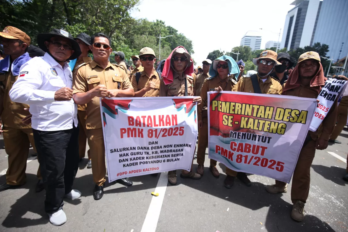 Tuntut Cabut PMK 81,...