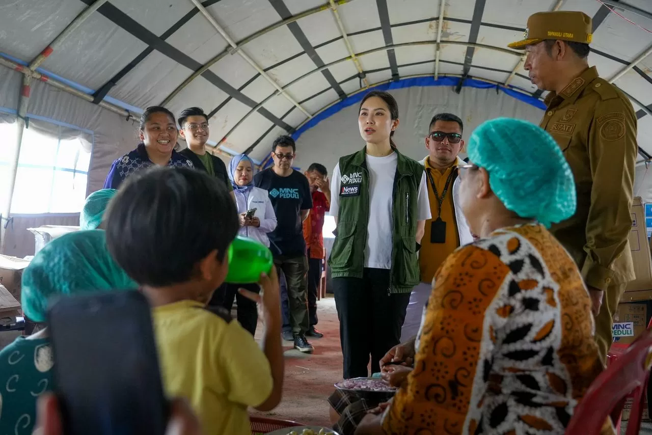 Hangatkan Korban Bencana...