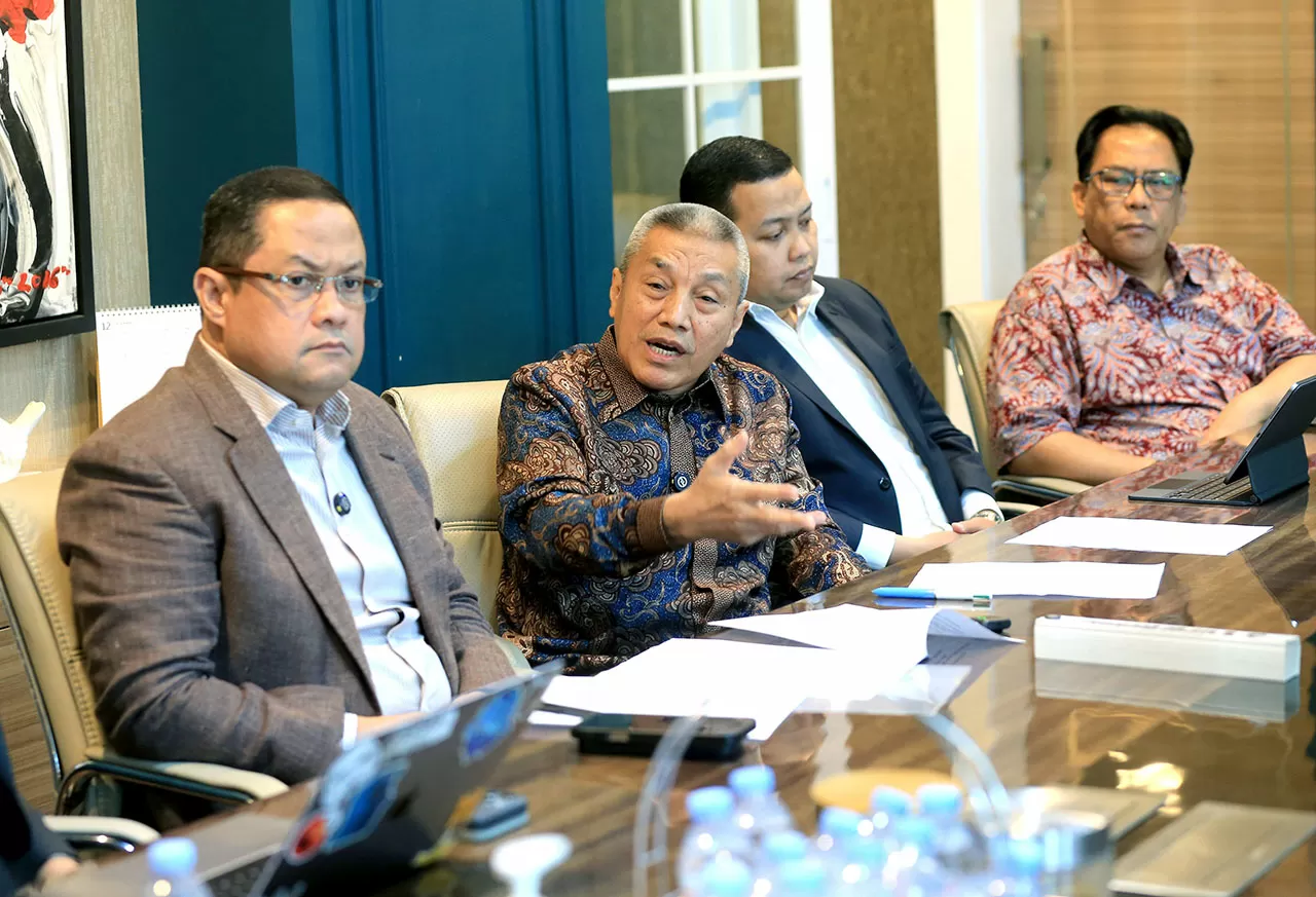 Tim Hukum Nadiem Makarim...
