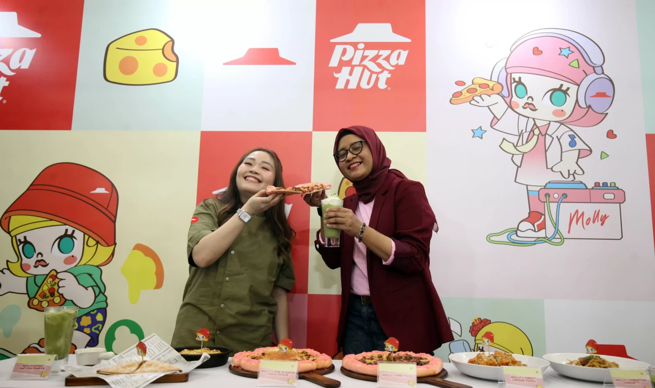 Kolaborasi Pizza Hut...