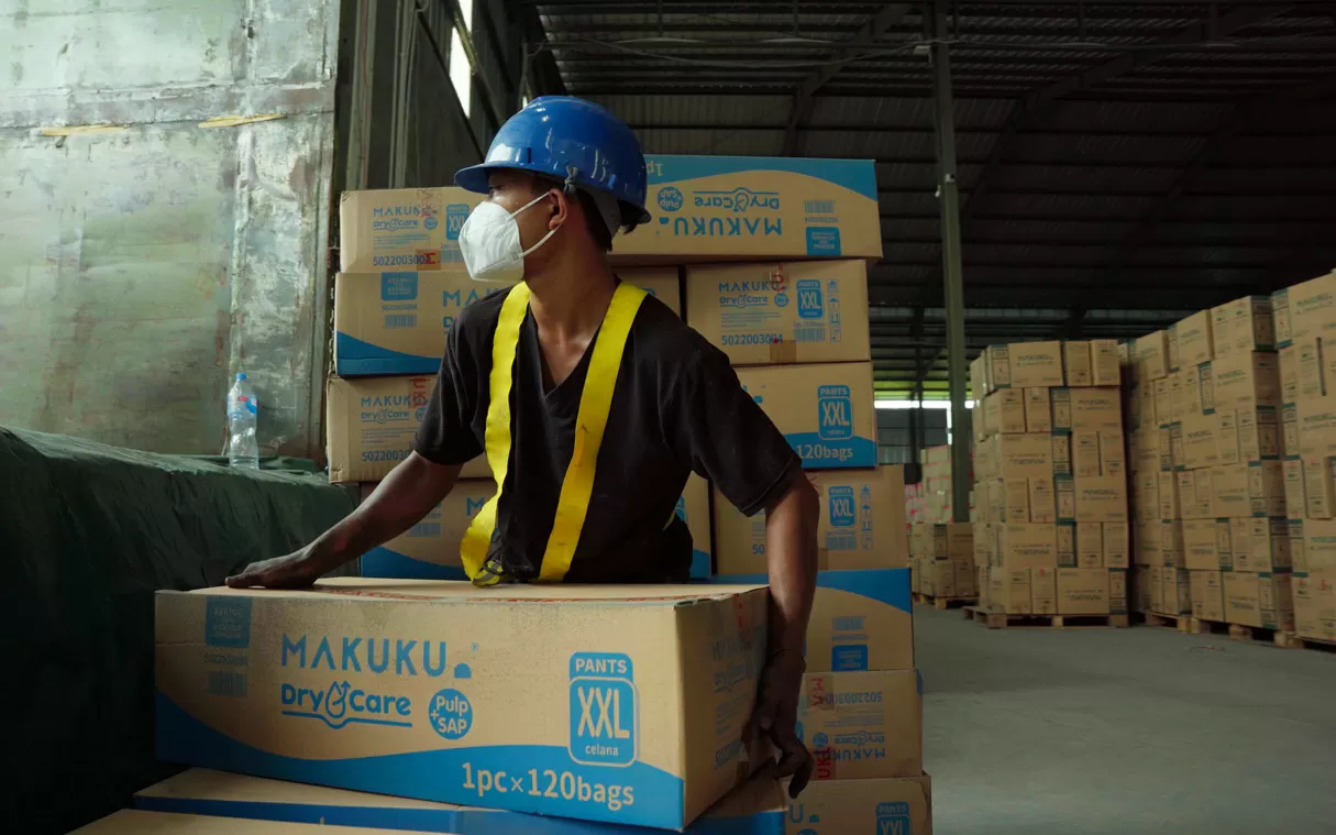 MAKUKU Gandeng Dompet...