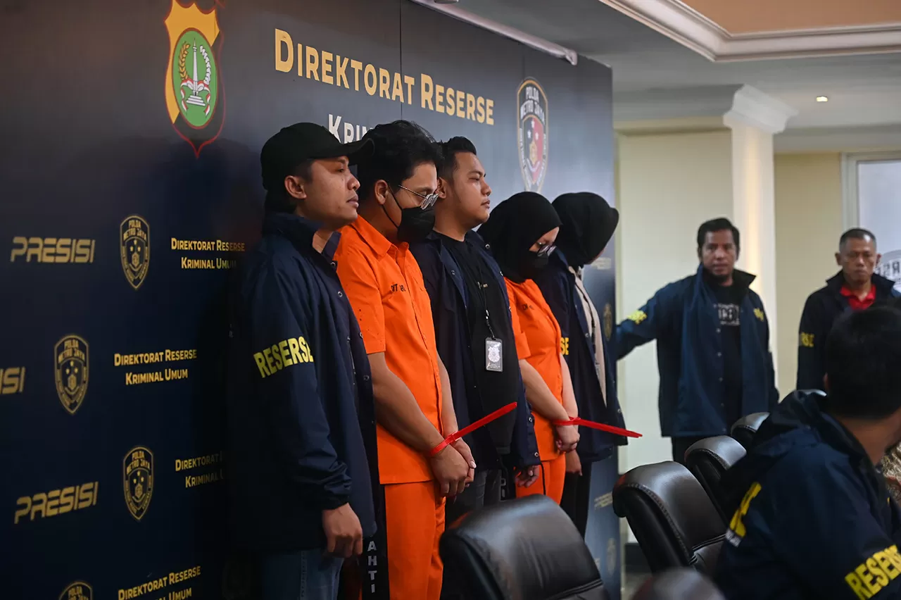 Kasus Penipuan WO Ayu...
