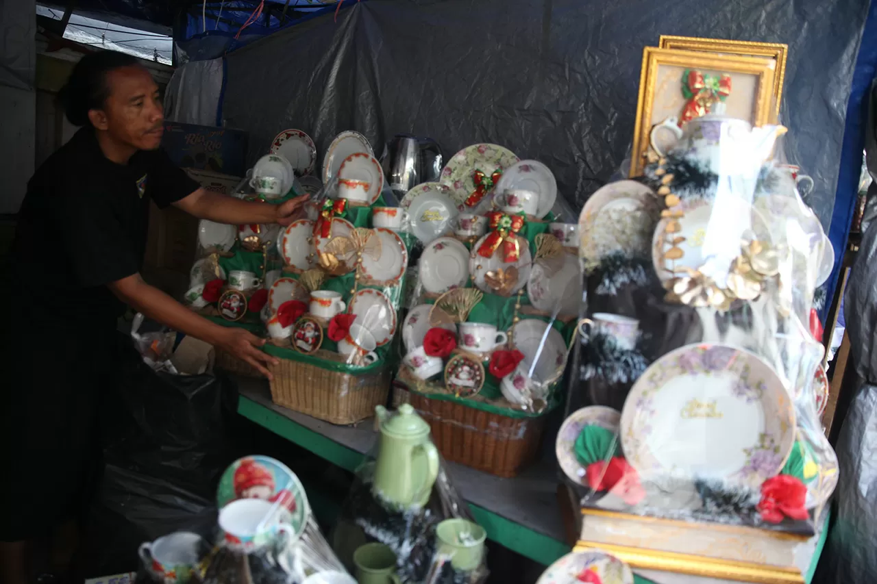 Jelang Natal dan Tahun...