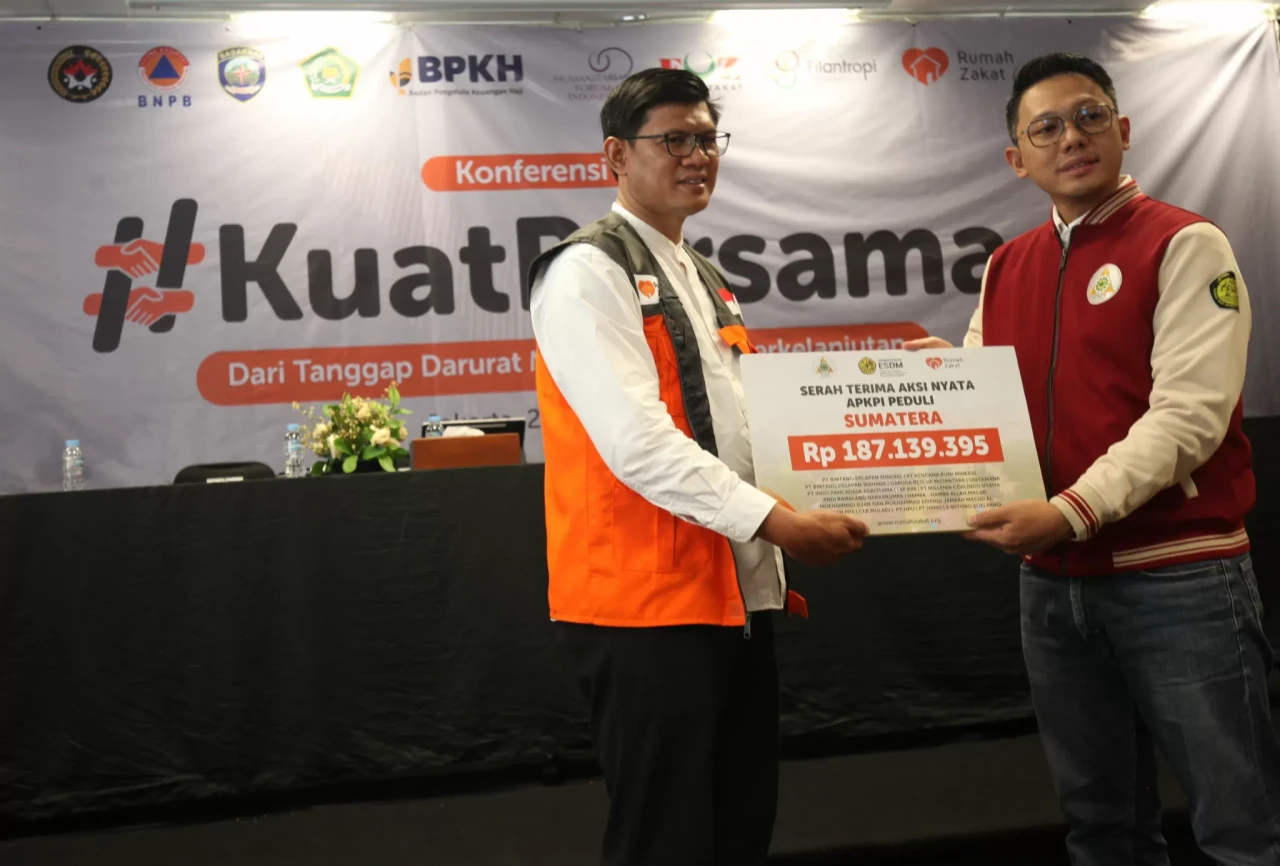 Rumah Zakat Luncurkan...