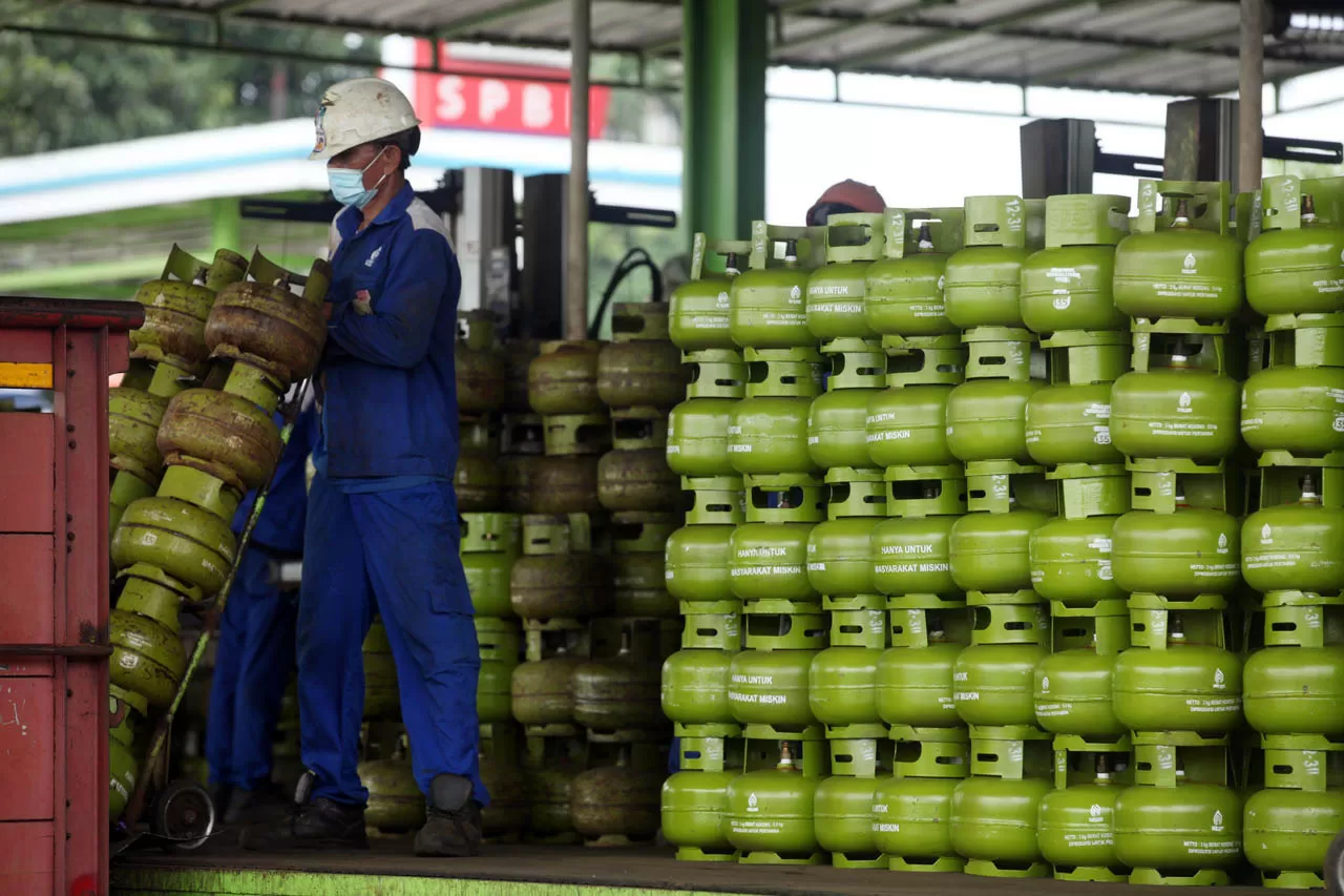 Pertamina Pastikan Stok...