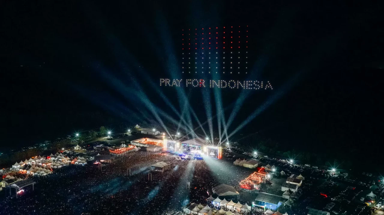 Patuhi Larangan Pesta...