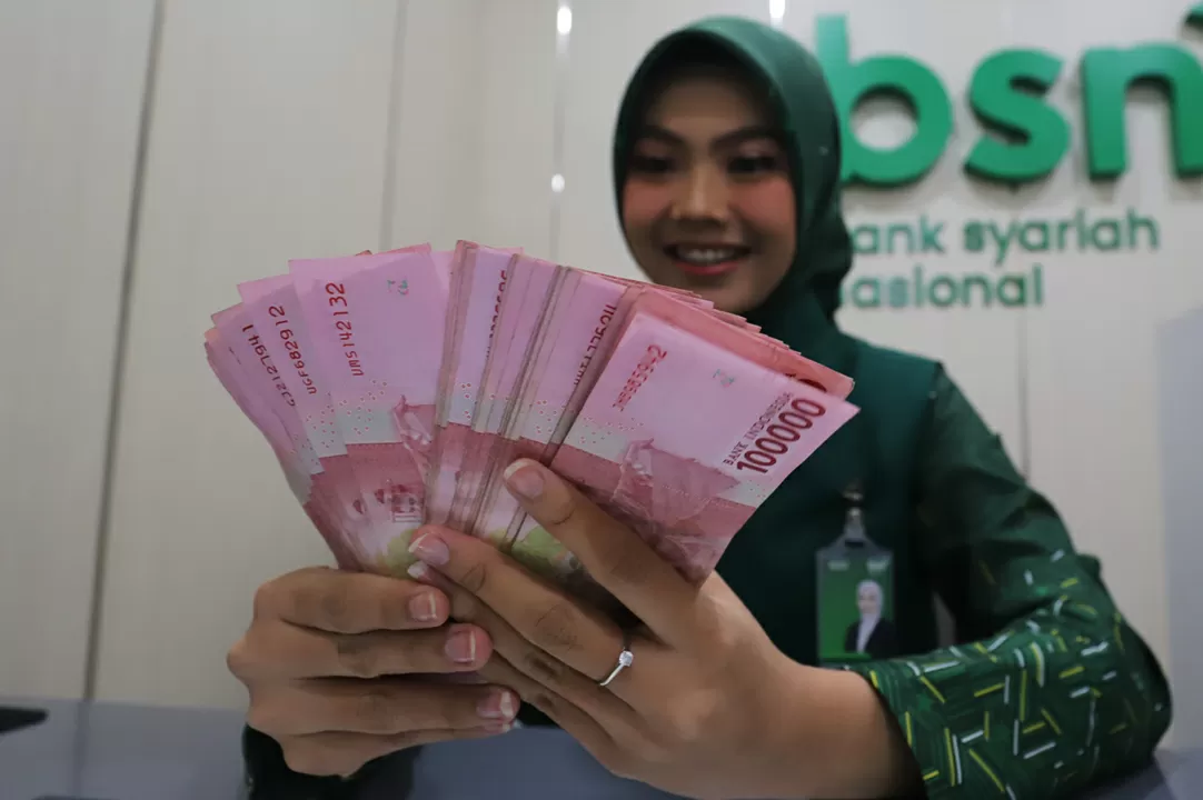 Ditutup Melemah 0,13%,...