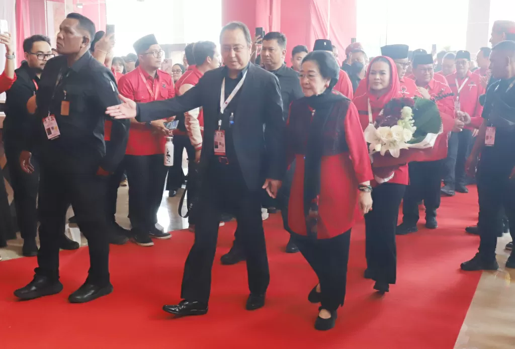 PDIP Gelar Rakernas...