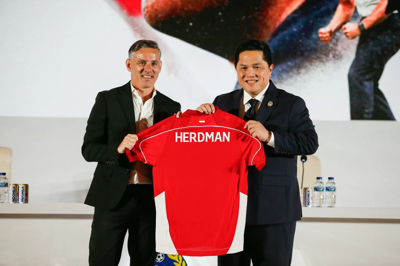 Resmi! John Herdman...
