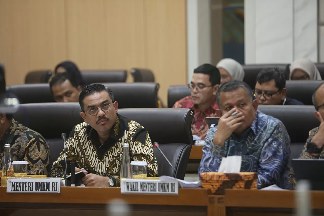 Raker Komisi VII DPR...