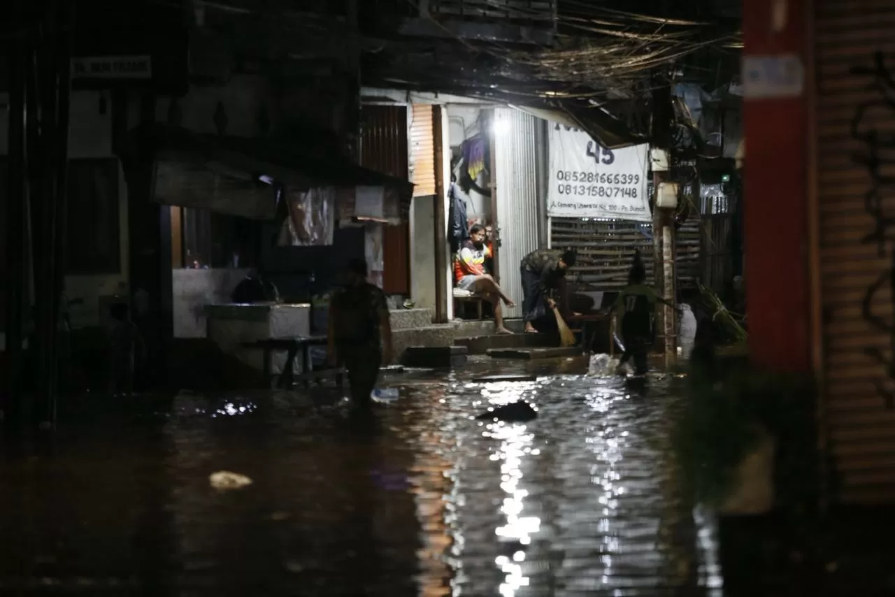 Jalan Pasar Warung Buncit...