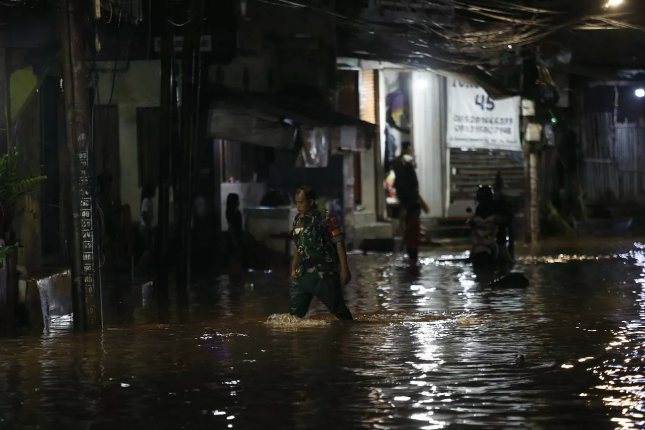 Jalan Pasar Warung Buncit...