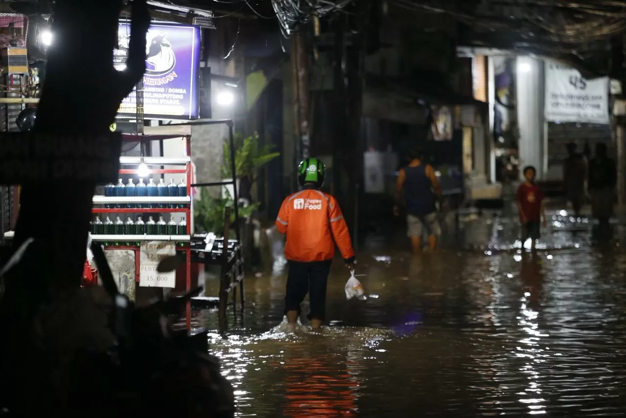 Jalan Pasar Warung Buncit...