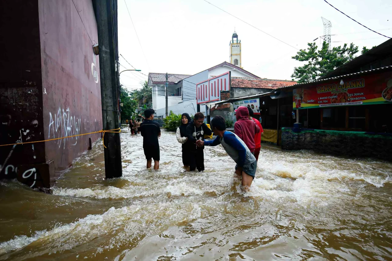 Banjir Kembali Rendam...