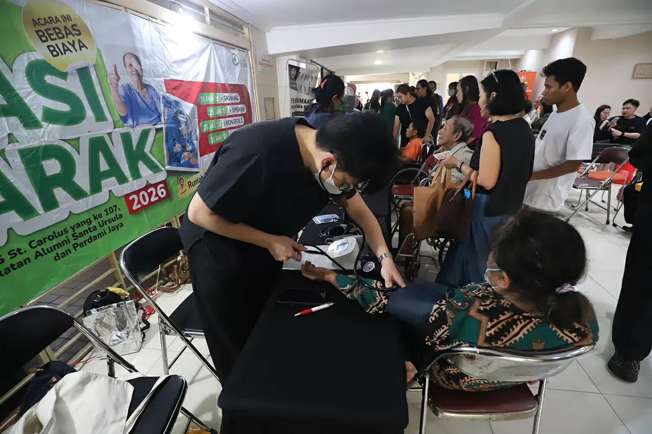 Bakti Sosial Kesehatan...
