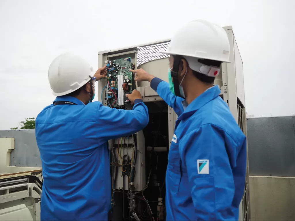 DAIKIN Perkuat Layanan...