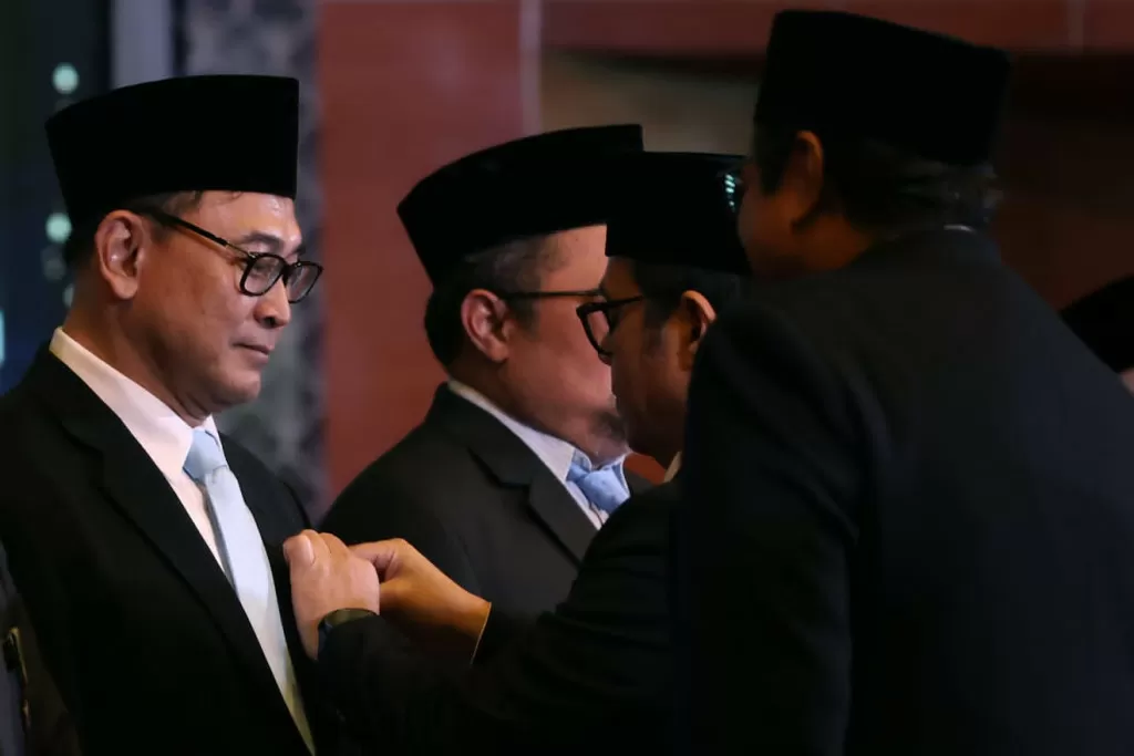 Teguh Prasetya Terima...