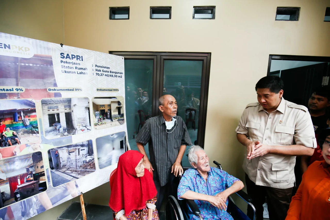 Menteri PKP Pantau Renovasi...