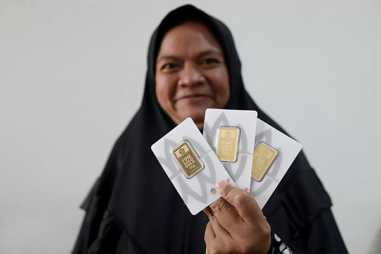 Harga Emas Antam Kembali...