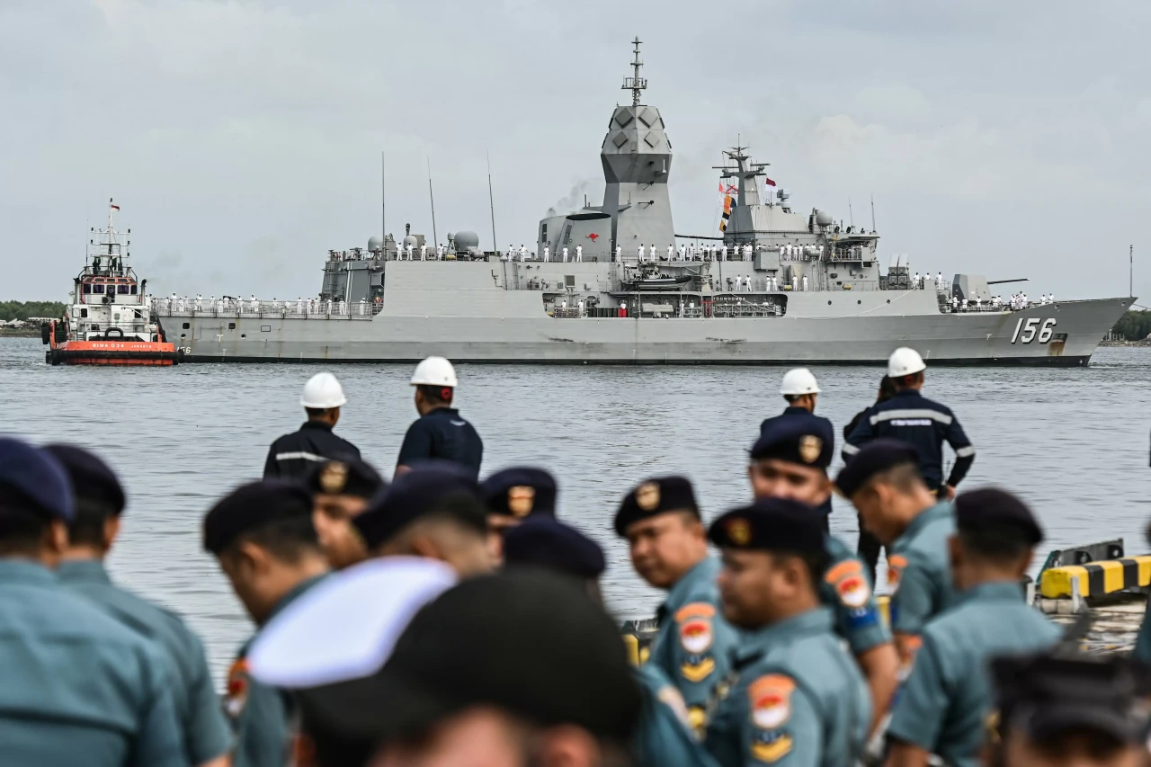 Kapal Perang HMAS Toowoomba...