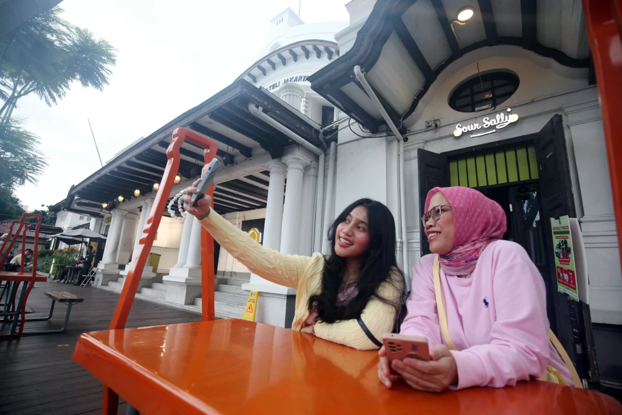 Nongkrong Kini Jadi...