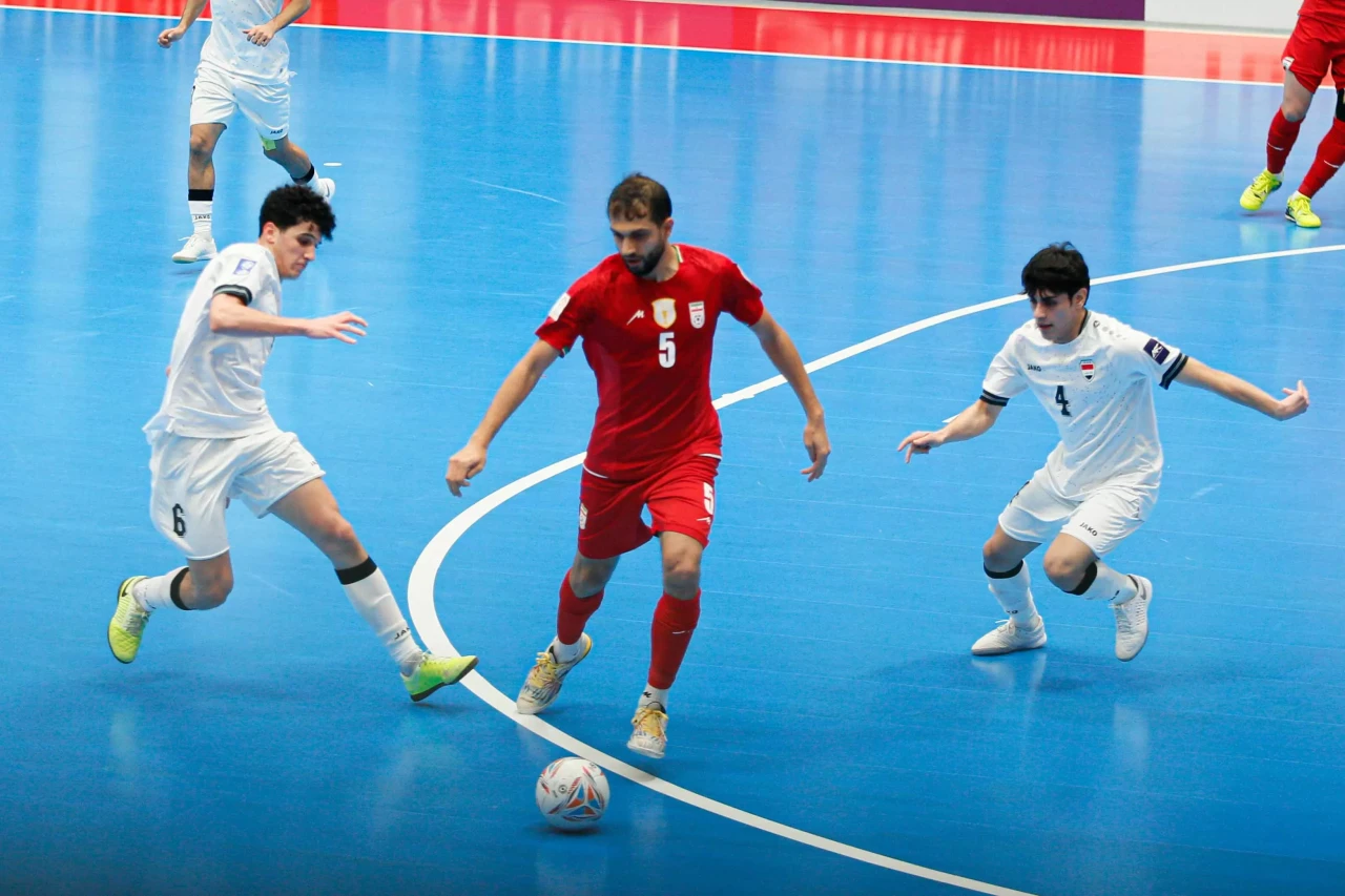 Empat Gol Antar Iran...
