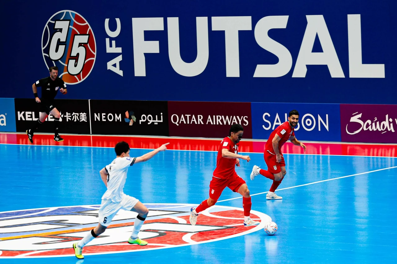 Empat Gol Antar Iran...
