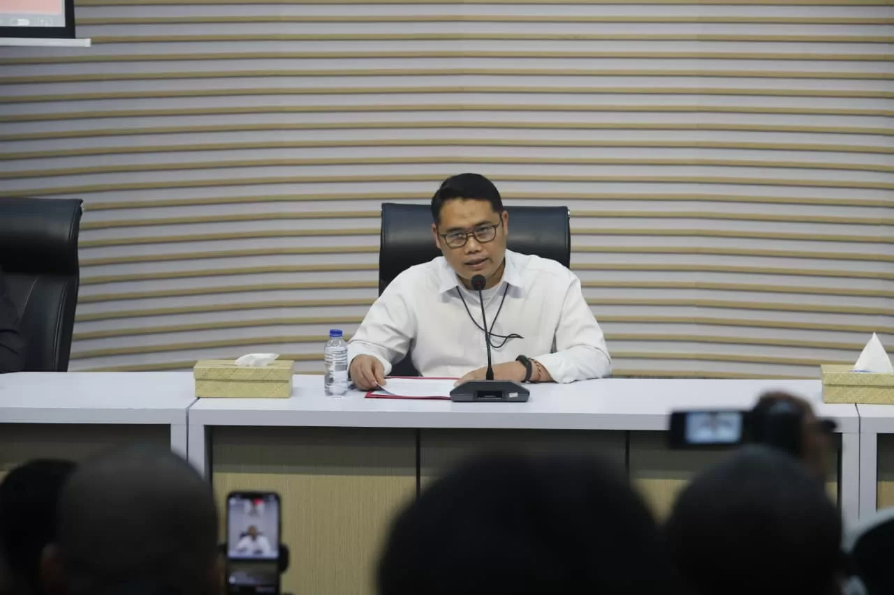 OTT PN Depok, KPK Tunjukkan...