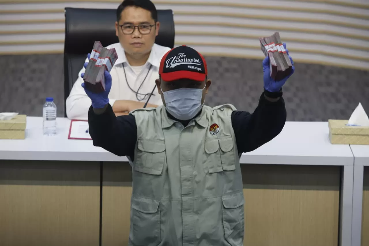 OTT PN Depok, KPK Tunjukkan...