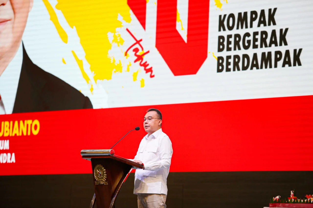 Rayakan Usia ke-18,...