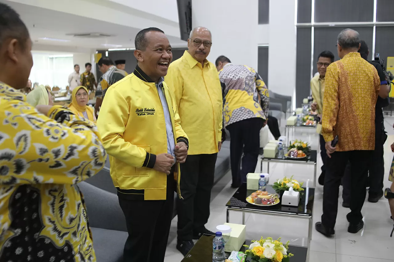 Bahlil Buka Training...
