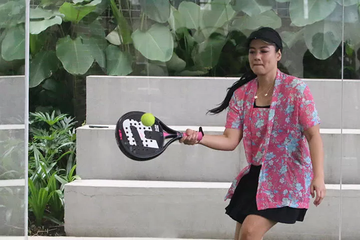 Padel Berkebaya, Upaya...