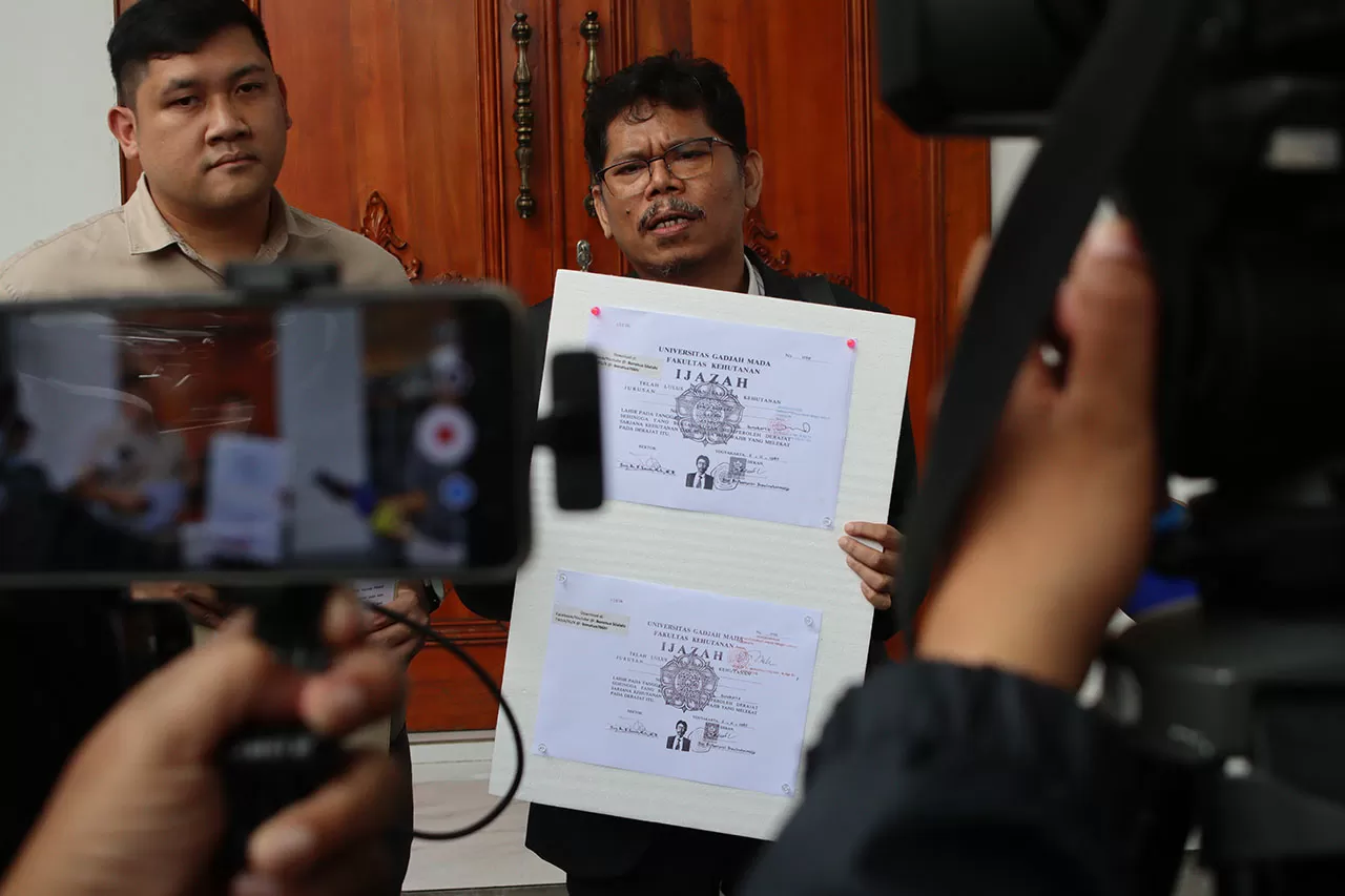 Tindak Lanjut Putusan...