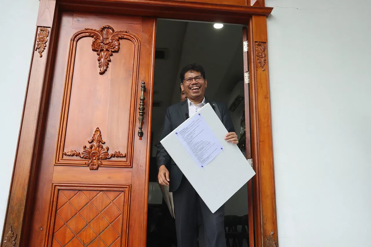 Tindak Lanjut Putusan...