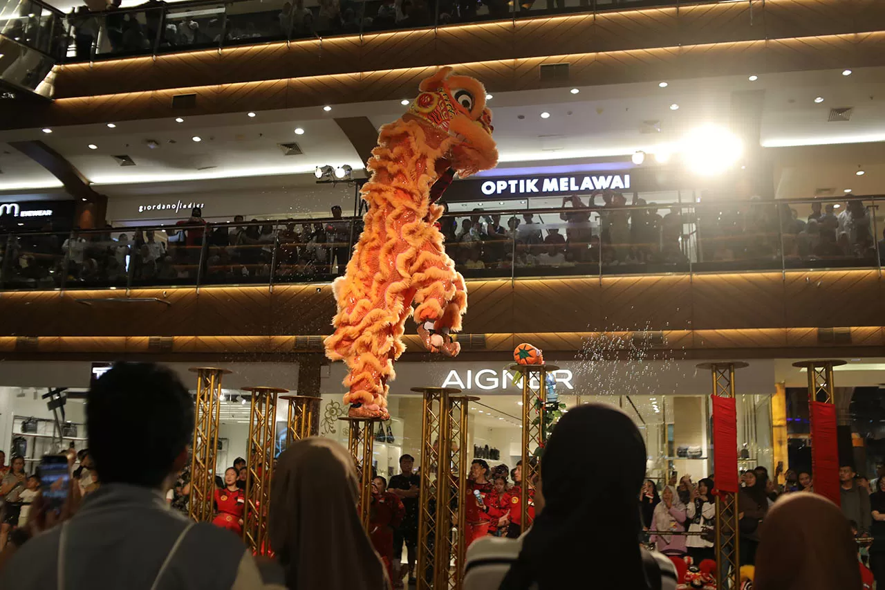 Pertunjukan Barongsai...