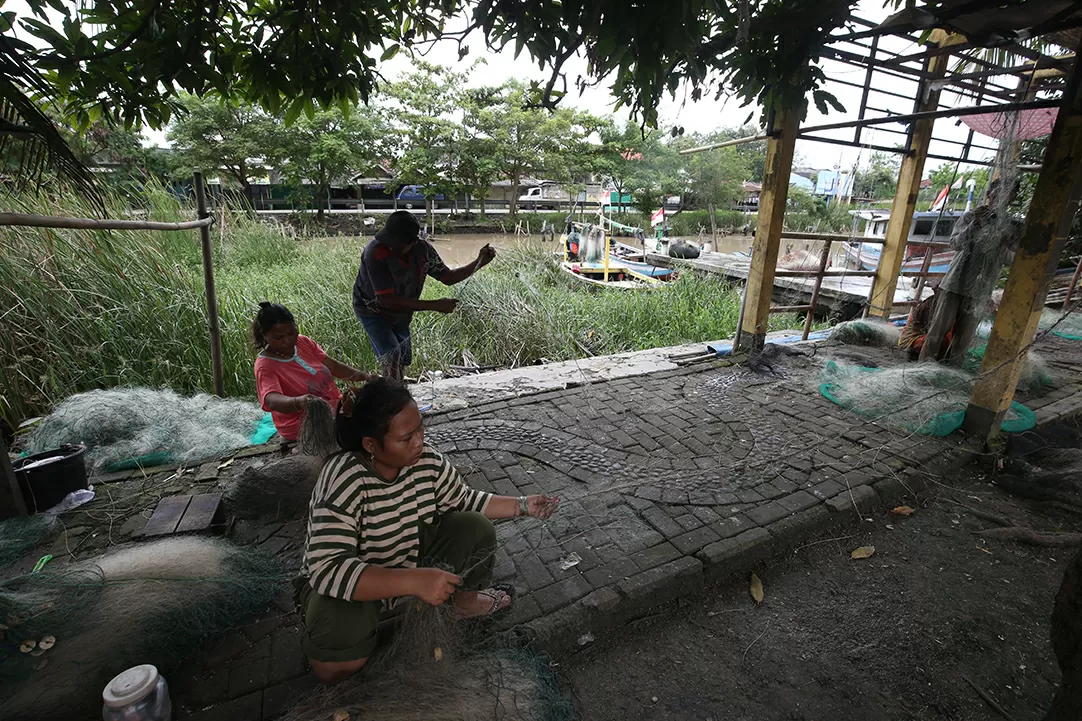 Cuaca Buruk, Nelayan...