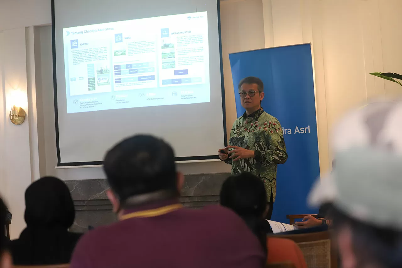 Diskusi Industri: Chandra...