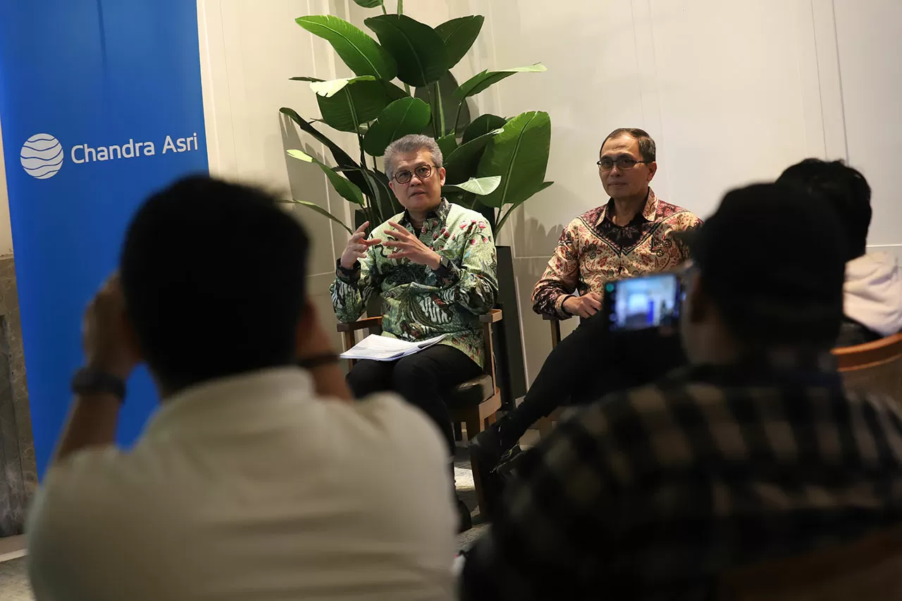 Diskusi Industri: Chandra...