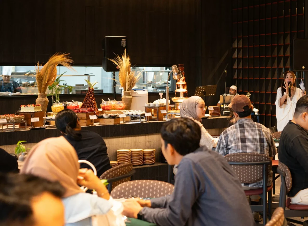 Iftar at Tanna: Sajian...