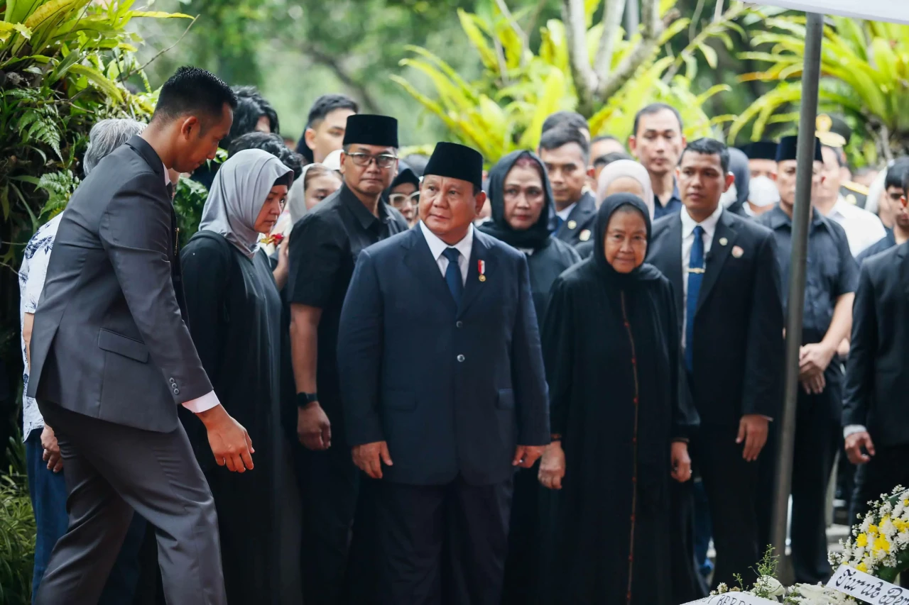 Suasana Haru Pemakaman...