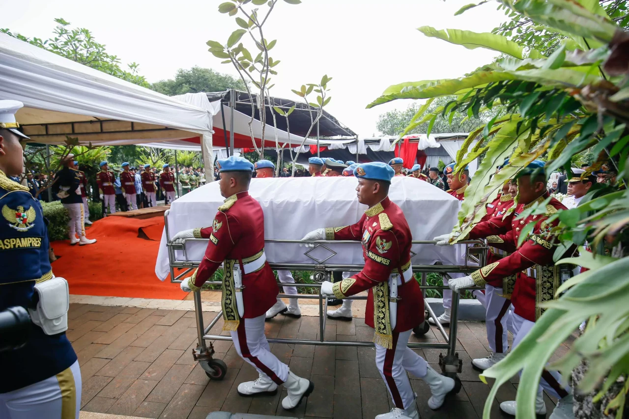 Suasana Haru Pemakaman...