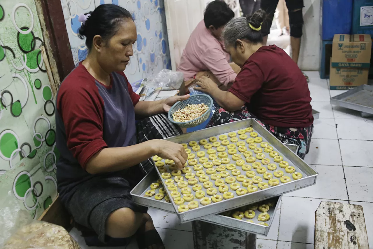 Produksi Kue Kering...