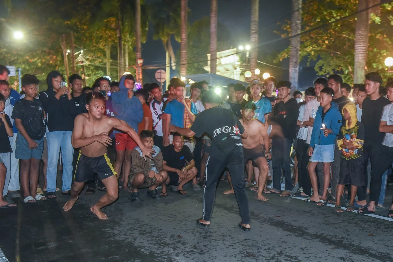 Potret Lomba Lari Malam...