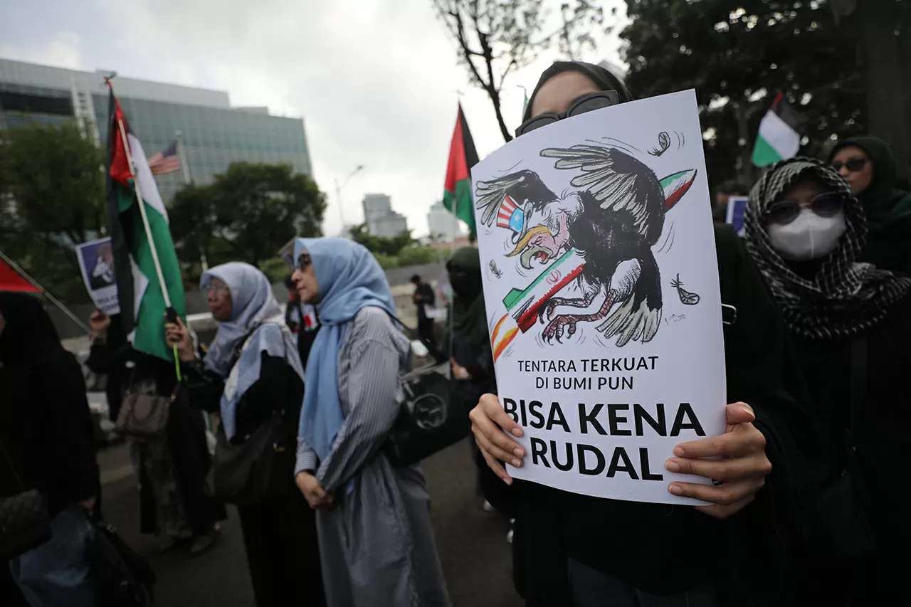 Aksi Solidaritas Iran...