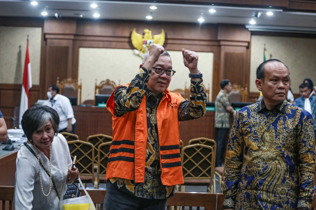 Sidang Perkara LNG :...