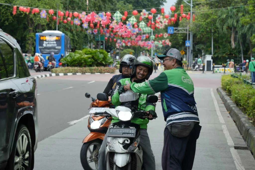Grab Indonesia Tebar...