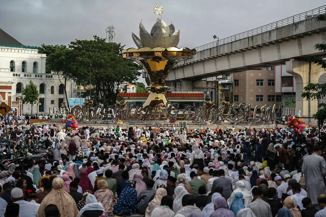 Salat Iduf Fitri di...